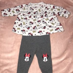 Gently worn two piece for 3-6 months baby girl.